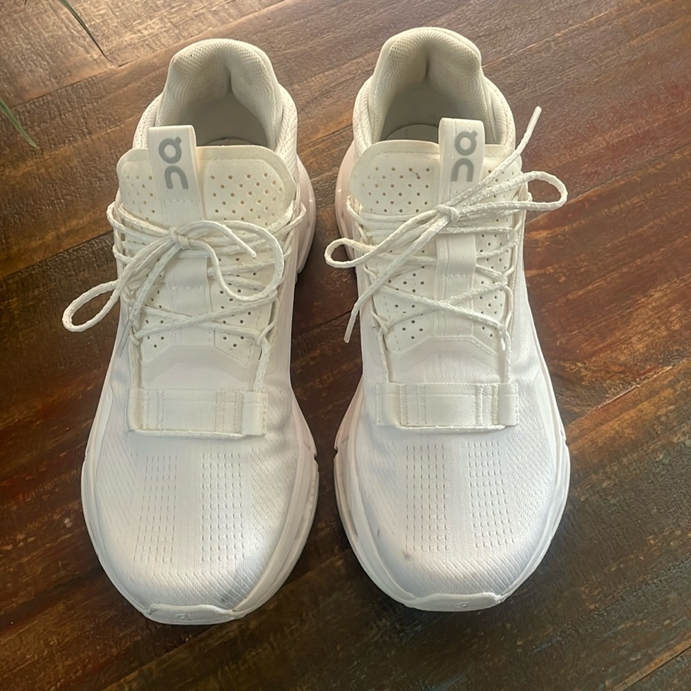 On Cloudnova size 7.5